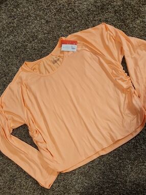 Livi Active Lightweight Long-Sleeve Scoop Neck Top - Peach